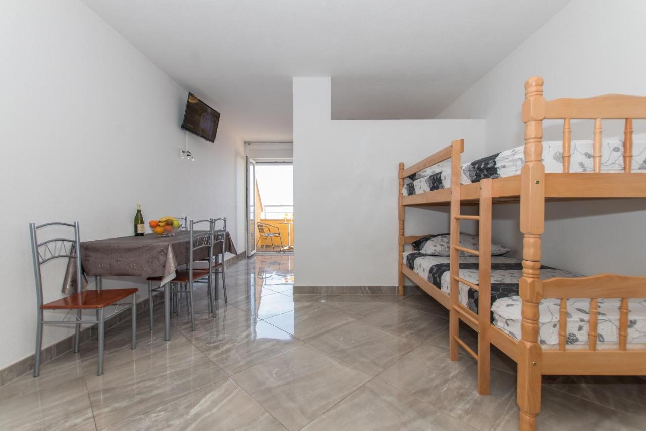 Studio Apartments Zloic In Krvavica Kültér fotó