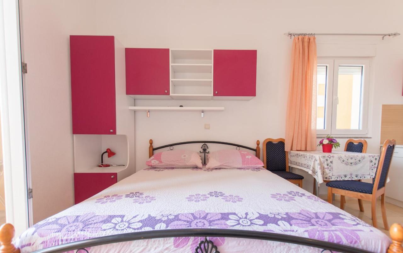 Studio Apartments Zloic In Krvavica Kültér fotó